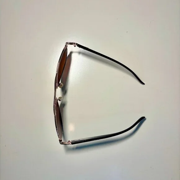 Gucci CD029 Aviator Sunglasses – Gold Frame, Brown Gradient Lenses - Picture 8 of 8